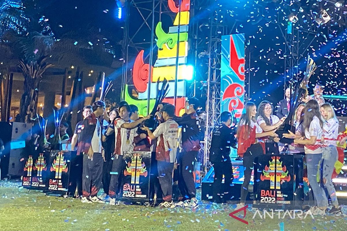 Melindungi mahkota sang raja ke panggung esport globus